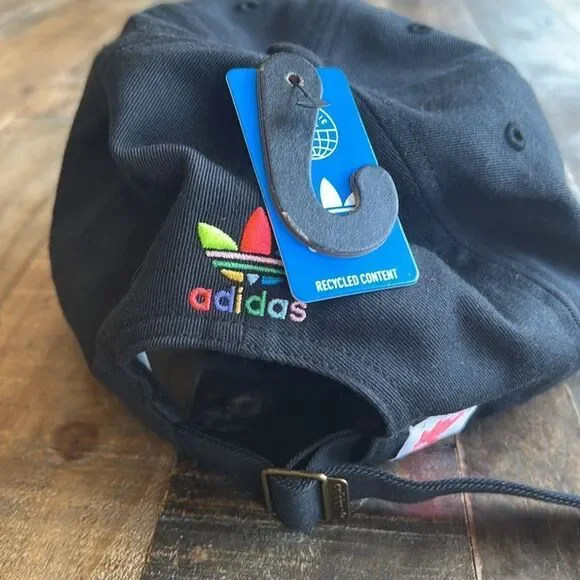 LGBTQ ADIDAS “LOVE UNITeES” Hat NEW WITH TAG - Picture 2 of 7